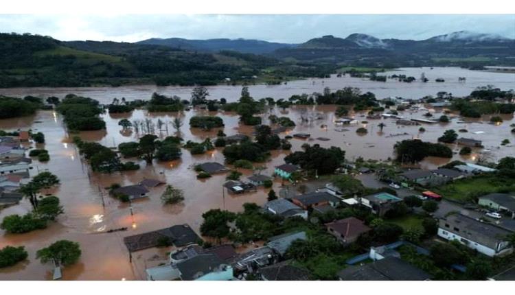 فيضانات البرازيل تحصد 56 قتيلاً و68 مفقوداً