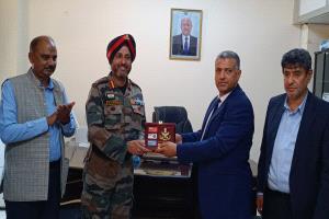 اتفاق على إعادة فتح القنصلية الهندية في العاصمة عدن
