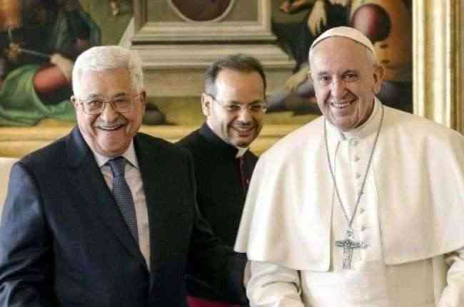 عباس يفتتح السفارة الفلسطينية في الفاتيكان ويلتقي البابا فرنسيس