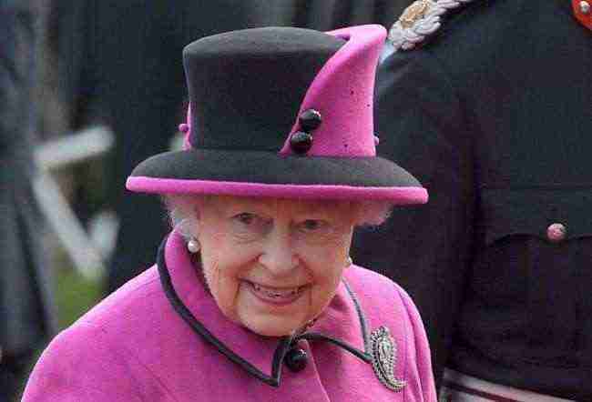 الملكة إليزابيث الثانية تعود إلى الفعاليات العامة بعد شفائها