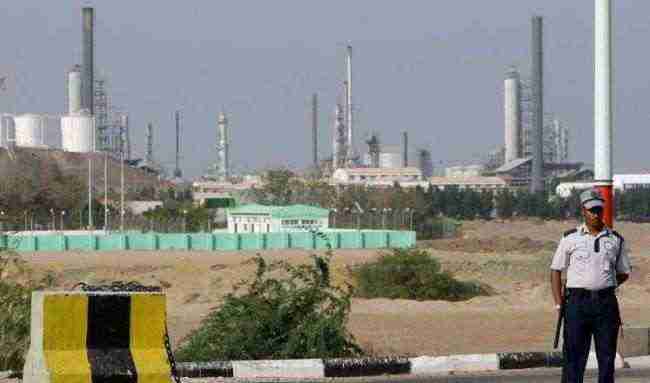 مصدر يكشف لـ(نافذة اليمن) بالتفصيل سبب أزمة المشتقات النفطية في عدن