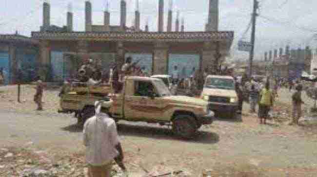 الحوثيون يختطفون ٥٠ مواطناً في الحديدة، ويستمرون بتفخيخ الساحل
