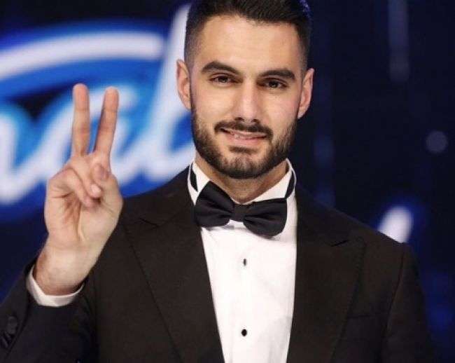 الفلسطيني يعقوب شاهين يفوز بلقب "آراب آيدول"