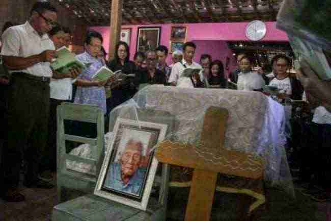 أقارب "أكبر معمر في العالم" يقولون إنه توفي عن 146 عاما باندونيسيا