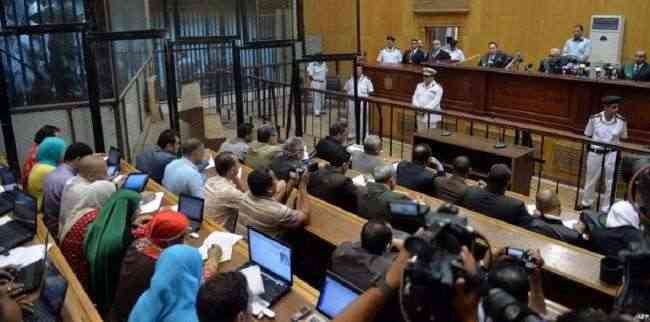 المحكمة العسكرية المصرية تصدر أحكامًا متفاوتة بحق 185 إخوانيًا