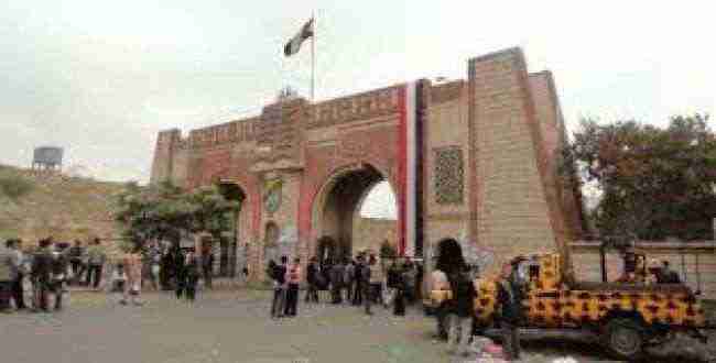 حوثيون يعتدون على  طلاب في جامعة صنعاء لهذا السبب!