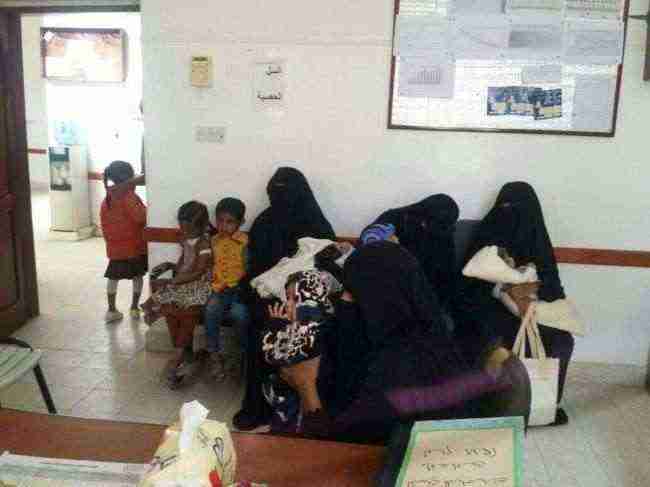 مناقشة ملف وضع مراكز الأمومة والطفولة في اليمن مع مسئول أممي