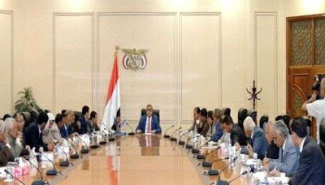 الحوثي يجمد نشاط حكومة بن حبتور بشكل غير مباشر .. تفاصيل