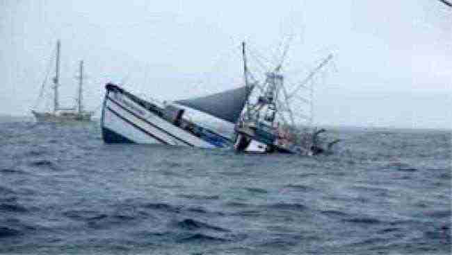 غرق أول سفينة جراء إعصار ”موكانو” قبالة سواحل سقطرى