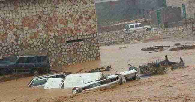 شاهد .. صور وفيديوهات مرعبة لما فعله إعصار ماكانو بجزيرة سقطرى