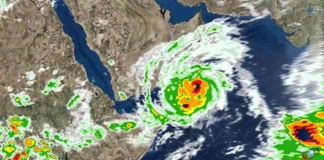 إعصار مكونو يقترب من سواحل المهرة.. وهذا توقيت وصوله لمدينة صلالة العمانية
