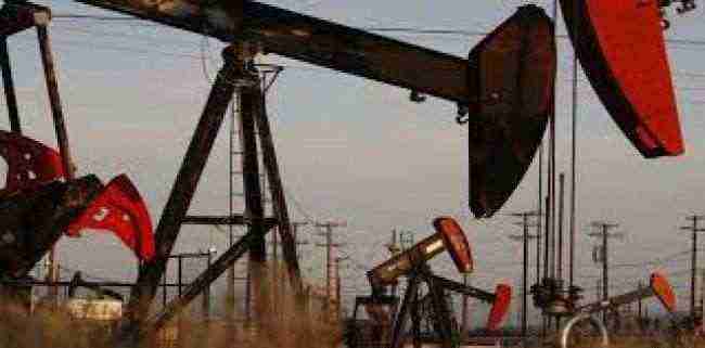 اسعار النفط  تنخفض مع تراجع أنشطة التكرير الصينية وارتفاع إنتاج الخام الأمريكي