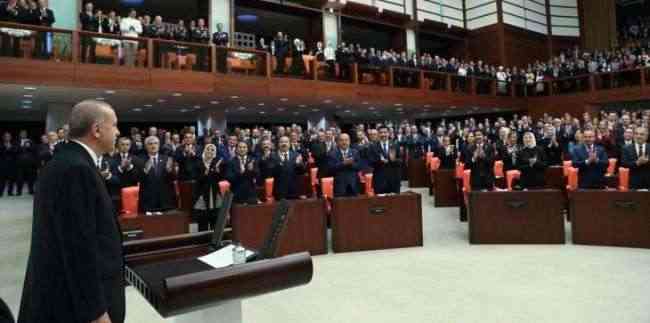 أردوغان يؤدي اليمين الدستورية لفترة رئاسية جديدة