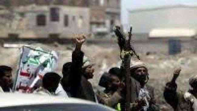 الحوثيون يلقون بجثة مختطف في أحد شوارع ذمار بعد تعرضه لأبشع تعذيب .. صورة