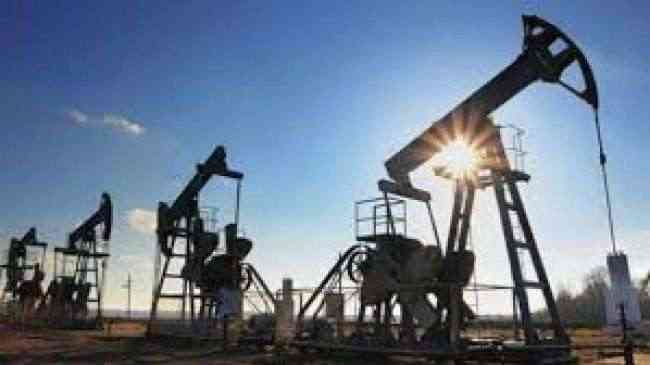 استقرار اسعار النفط وسط عقوبات إيران وأثر الحرب التجارية