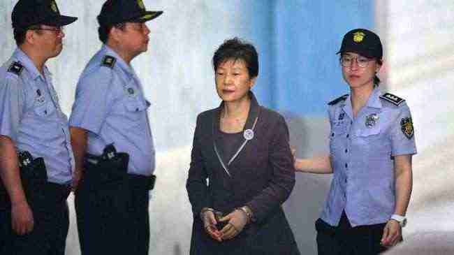 الحكم بسجن رئيسة كوريا الجنوبية السابقة 25 عاماً