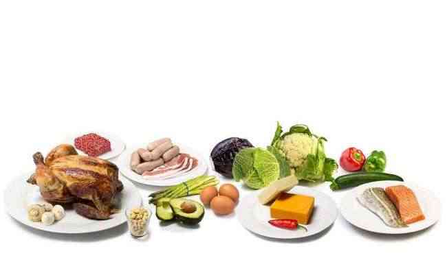دراسة: النظام الغذائي قليل الكربوهيدات أفضل مع زيادة الخضر والمكسرات