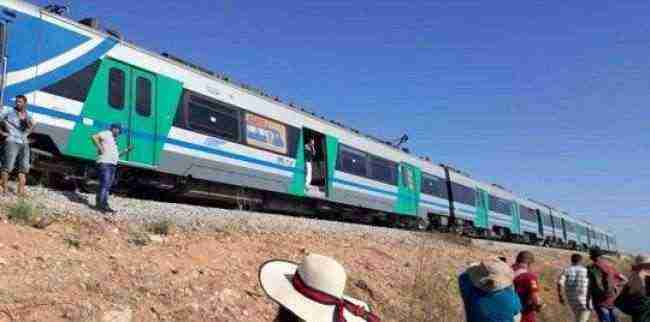 في حادثة مؤلمة .. وفات مالا يقل عن50 شخصاً بحادث قطار في الهند
