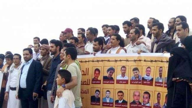 انتهاكات حوثية جديدة بحق الصحفيين المختطفين بصنعاء