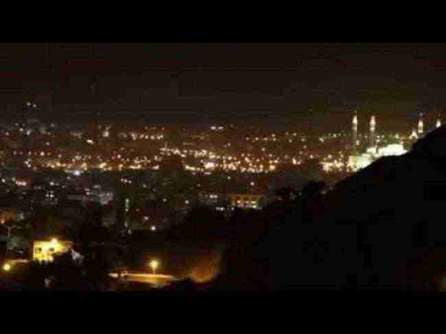 عاجل .. دوي انفجارات عنيفة تهز العاصمة صنعاء