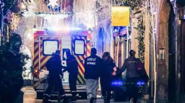 فرنسا .. 4 قتلى و11 جريحاً في هجوم «إرهابي» والشرطة تطارد المهاجم