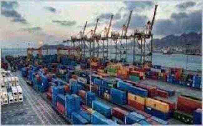 ميناء عدن يحقق ارتفاعاً كبيراً في حركة الملاحة وتداول البضائع
