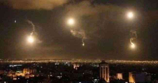 وكالة : سوريا أسقطت أكثر من 30 صاروخ كروز وقنبلة أطلقتها إسرائيل