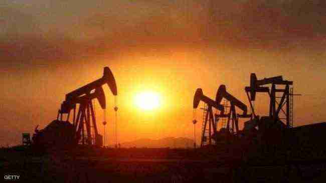 أسعار النفط تهبط بسبب مخاوف تراجع الاقتصاد العالمي