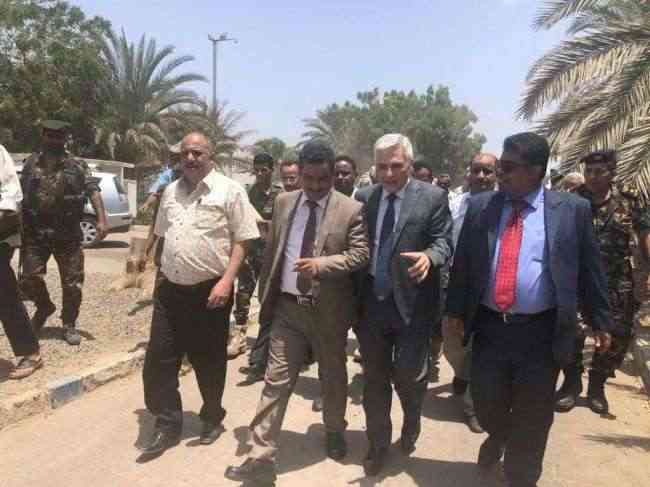 السفير الروسي يزور محطة الحسوة الكهروحرارية في عدن