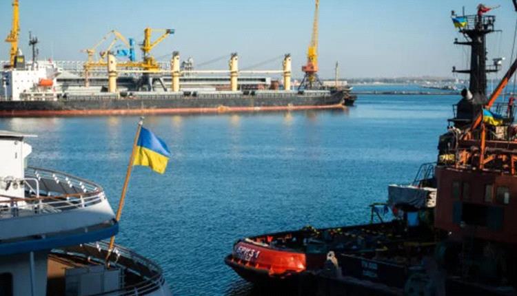 روسيا تستهدف ميناء إسماعيل الأوكراني بطائرات مسيرة 