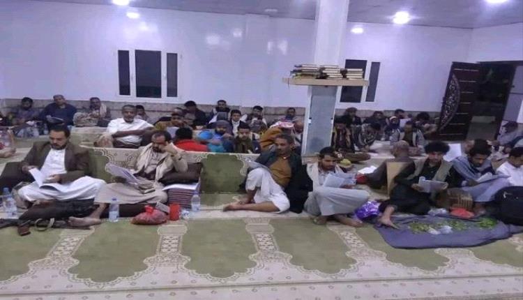 المركز الأمريكي يرصد جرائم مشرفي الحوثي في مساجد صنعاء لمنع التراويح