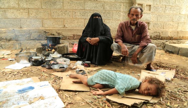 تقرير دولي: قرابة 90% من نازحين اليمن غير قادرين على توفير احتياجاتهم الغذائية اليومية