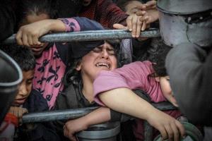 محكمة العدل الدولية تصدر بالإجماع أمرا بإدخال المساعدات إلى غــزة