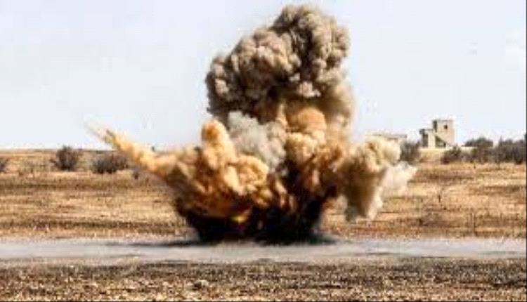 بالقصف المدفعي يقصف الحوثي مواقع قوات الحكومة بتعز