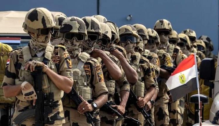 وزير الدفاع المصري: الجيش قادر على مجابهة أي تحديات تفرض عليه