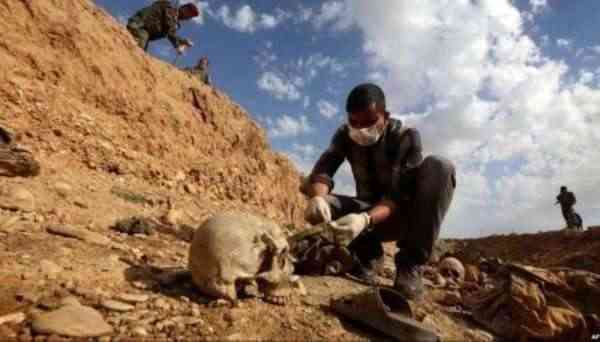 العثور على مقبرة جماعية في العراق تنبش فظائع مليشيات إيران