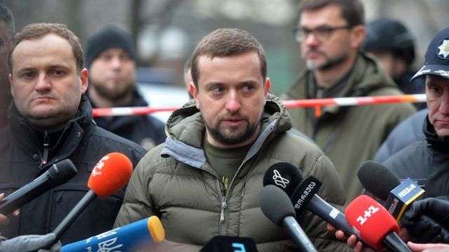 استقالة أحد كبار مساعدي الرئيس الأوكراني
