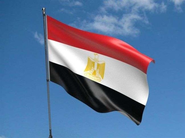 مصر تؤكد إن تداعيات الهجمات الحوثية على الملاحة خطيرة