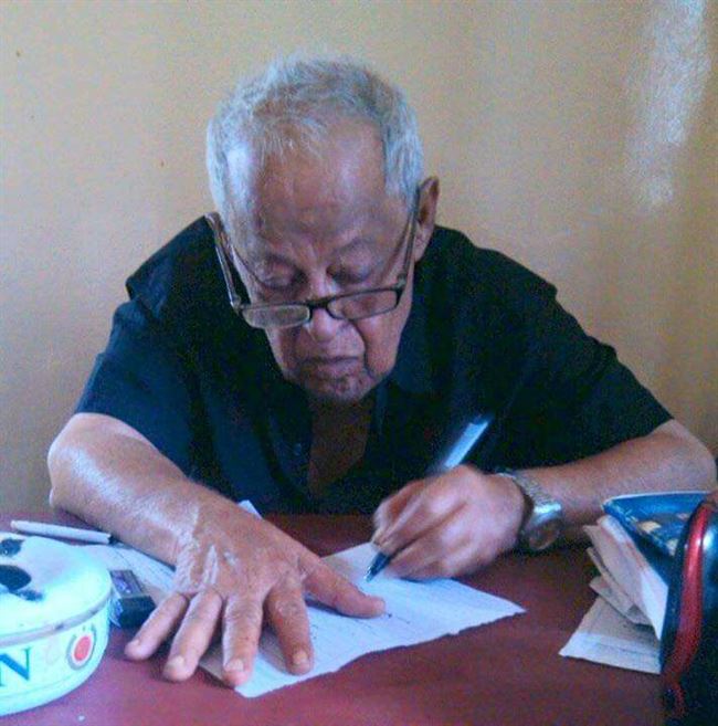 الموت يغيب أحد أبرز شعراء اليمن الكبار في صنعاء
