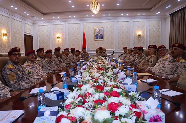 اجتماع قيادة القوات المسلحة في عدن برئاسة الداعري