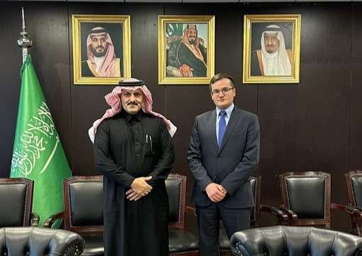 مباحثات سعودية روسية حول التصعيد الحوثي في البحر الأحمر