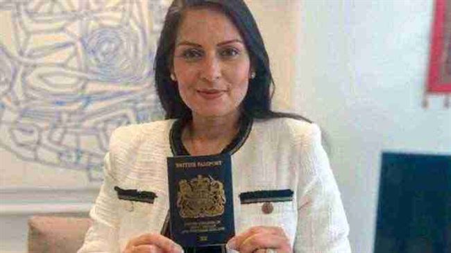 منذ 30 عاماً بريطانيا تبدأ بـ إصدار جواز السفر الأزرق الشهر المقبل