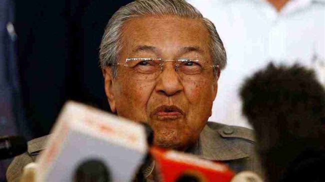 ماليزيا .. رئيس وزراء يقدم استقالته إلى الملك