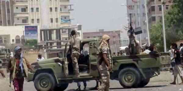 مسلحون يقتلون شخصين عقب أداء صلاة الجمعة في تعز