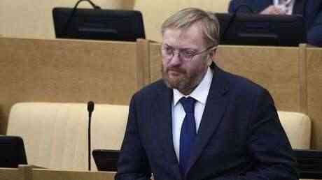 برلماني روسي يقترح تشديد العقوبة على المواد الإباحية