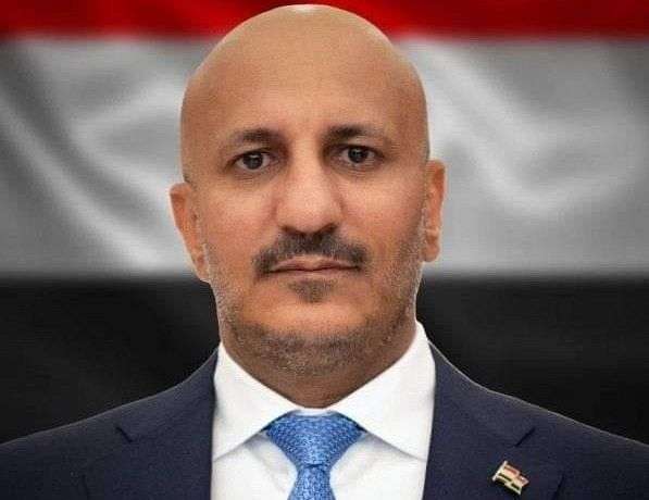 صالح يبحث مع القائم باعمال السفارة الصينية فرص مساعي السلام في اليمن