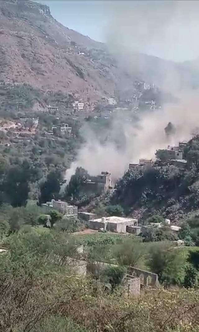 الحوثي يحاصر منطقة في إب من الماء والحركة منذ 4 أيام بعشرات الأطقم والمدرعات