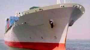 إيران تنشر صورا لسفينتها التي استهدفت شرقي المتوسط
