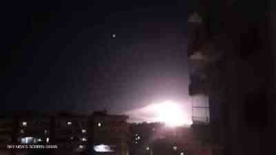 هجوم إسرائيلي على ريف دمشق.. والدفاعات السورية تتصدى
