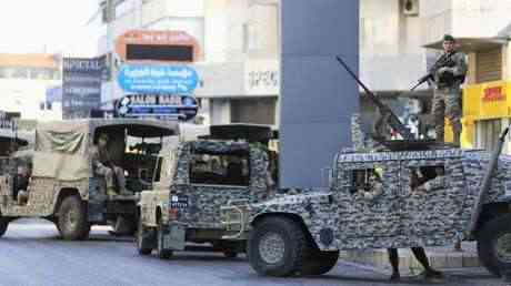 اشتباكات عنيفة بين الجيش اللبناني ومطلوبين في الشراونة البقاعية وأنباء عن سقوط قتيل